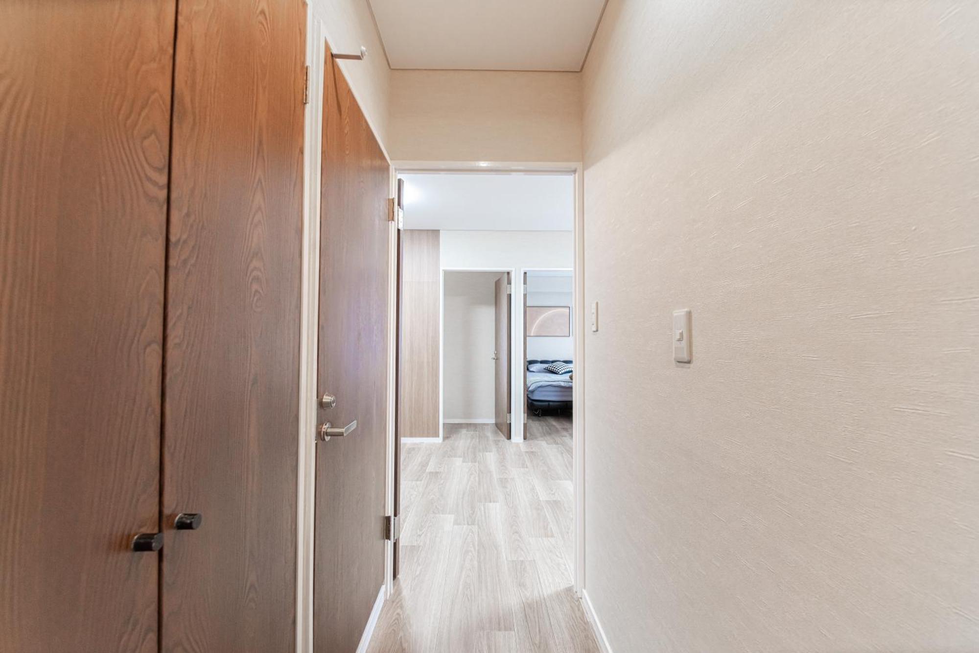 Z7全新装修套房3室2厅 新宿2站4分钟,max 8p-spacious,3rooms Near Shinjuku Apartamento